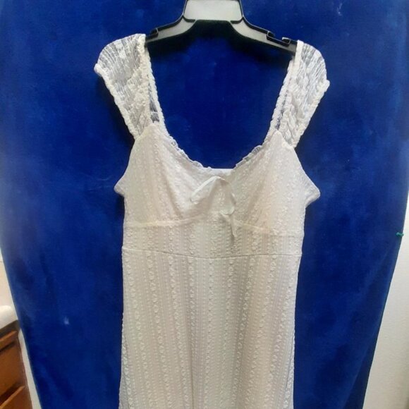 White Summer Dress - Picture 1 of 4